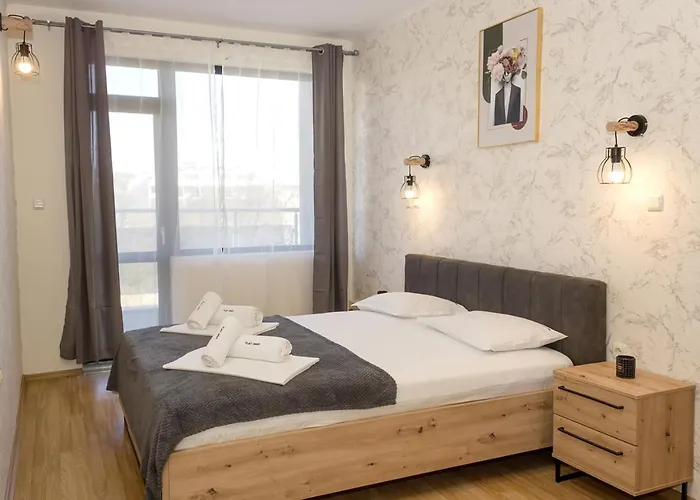 Bright 1-bedroom Flat With Balcony In Golden Sands By Flat Mаnager