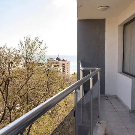 Bright 1-bedroom Flat With Balcony In Golden Sands By Flat Mаnager Apartment *
